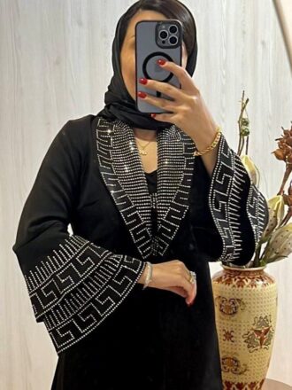 ست کت و شلوار مزونی و مجلسی زنانه جنس مازراتی سایزبندی 40 الی 52 مانتو شلوار مزونی نگین کار شده